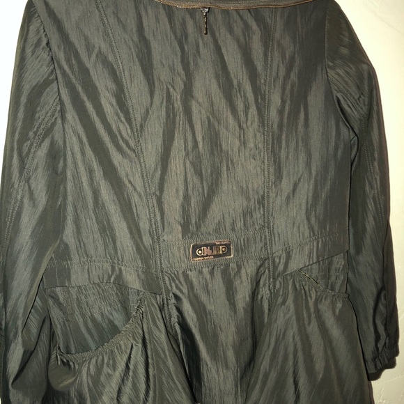 Jacket - Picture 8 of 9